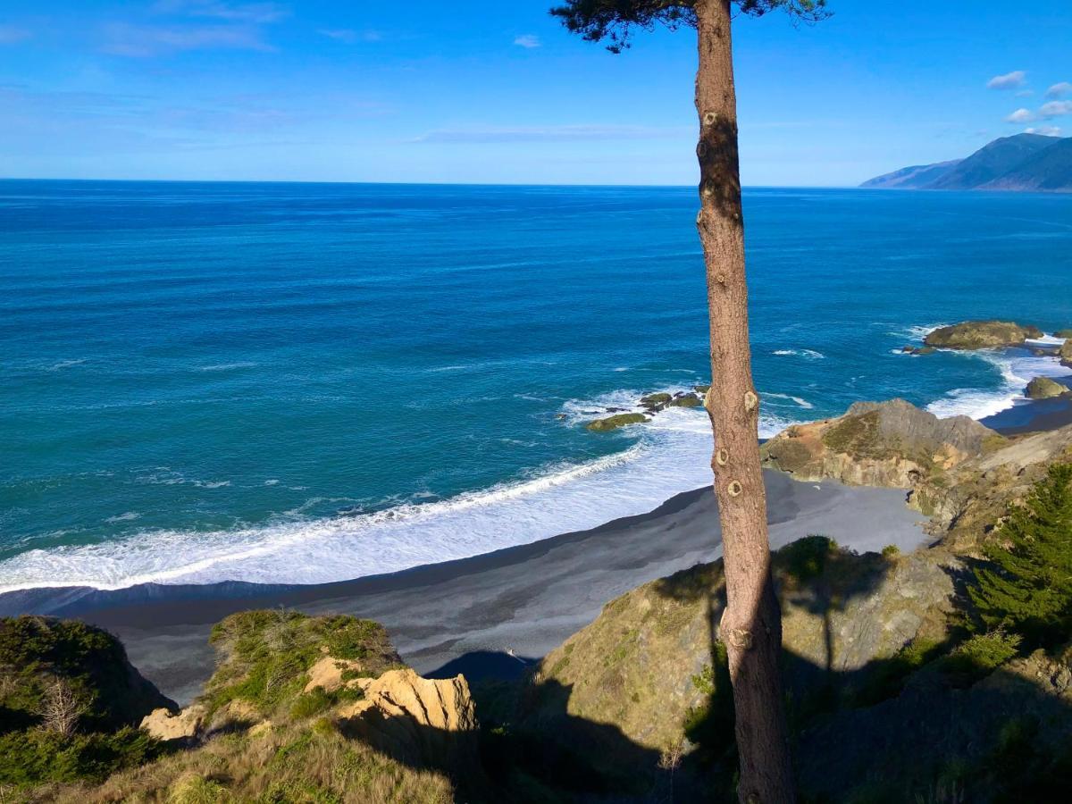 Amazing Oceanview 2 Bedroom Oceanfront! By Oceanviewhottubs Shelter Cove, Ca Tesla Ev Station 외부 사진